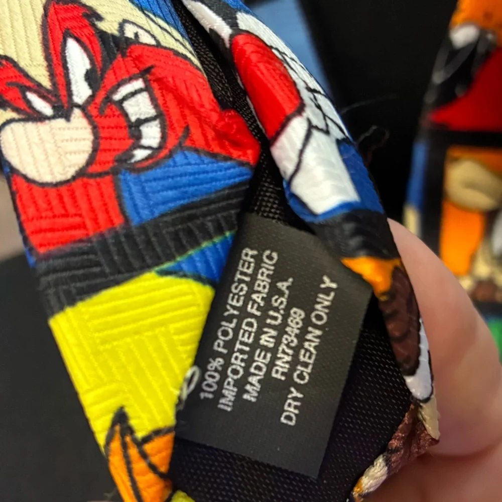 5/$20 VTG 1997 Looney Tunes Stamp Collection Warner Bros.‎ Men's Tie Multi Color